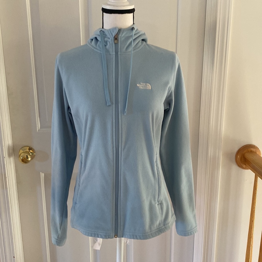 31:08 - The North Face Fleece Zip Hoodie